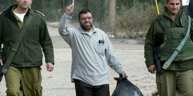 Terörist İsrail askerleri Hamas yöneticisini...