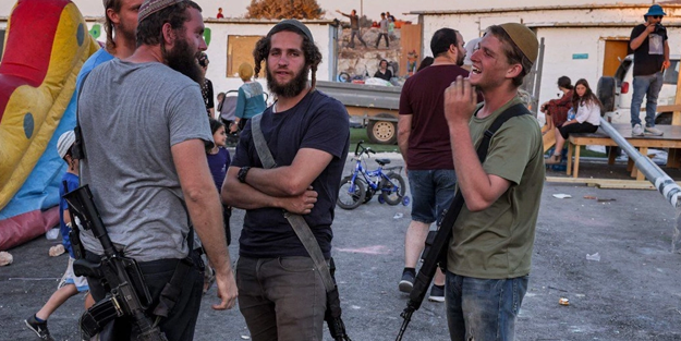 Terörist İsrail sözde 'sivilleri' silahlandırıyor: Sayıları 200 bini geçti!