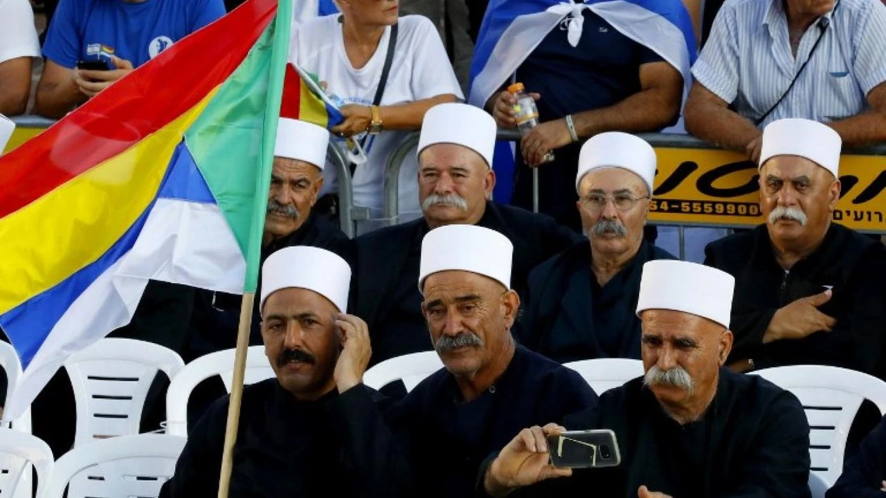 Terörist İsrail'den Dürzilere silah yardımı!