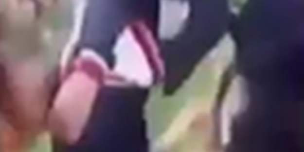 Terörist İsrail'den Filistinli çocuğa köpek işkencesi