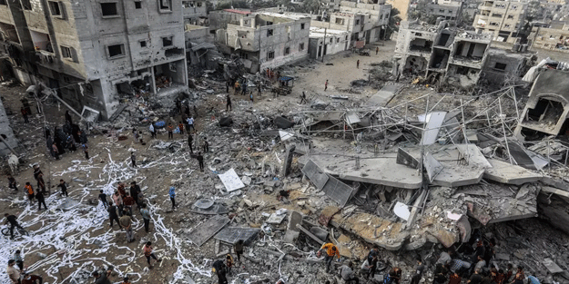 Terörist İsrail'in savaş suçları kabardı