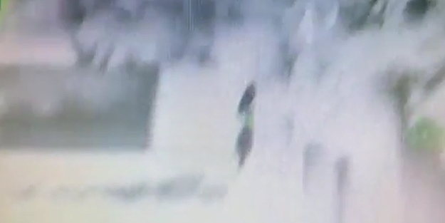 Terörist polise roket atacağı anda vuruldu!