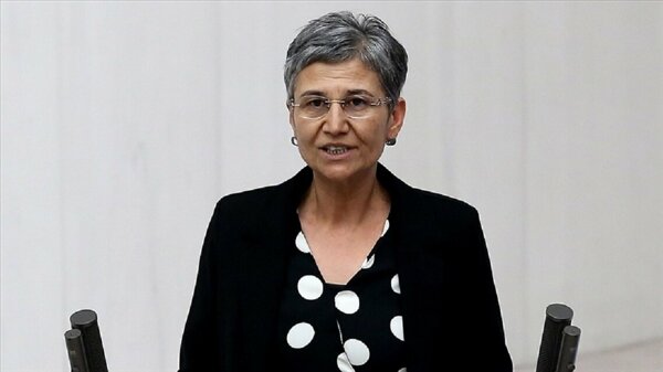 Teröristbaşını överek, halkın örgüte sempatisini artırdı