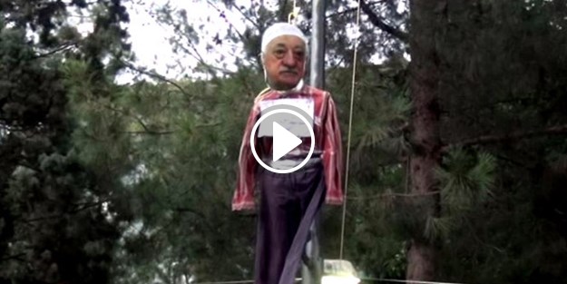 Teröristbaşını taşlayarak idam ettiler!