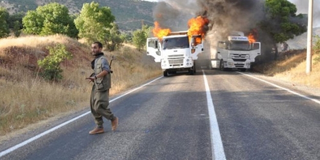 Teröristler 3 aracı böyle yaktı