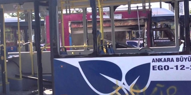 Teröristler Ankara'da belediye otobüsü yaktı
