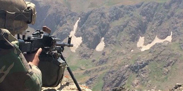 Teröristler ''girilemez'' diyordu! Mehmetçik inlerine girdi
