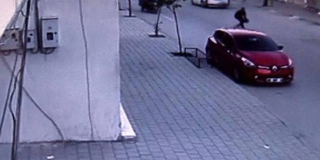 Teröristler, şehit cenazesini hedef aldı!