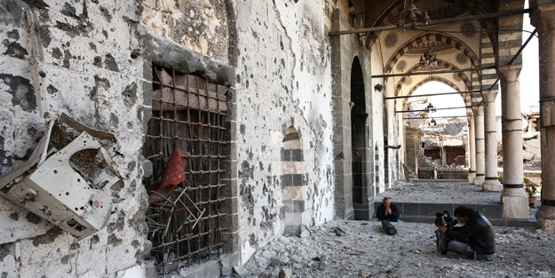 Teröristler tarihi camiyi bu hale getirdi