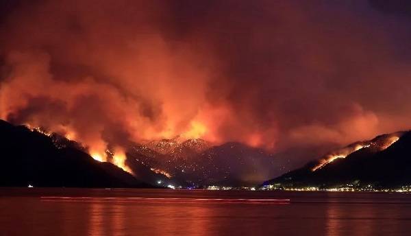 Teröristler yakıyor ‘zillet’ görmüyor