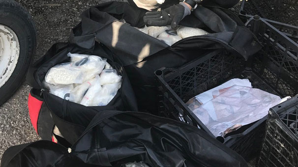 Teröristlere gönderilen 250 bin 'cesaret hapı' Adana'da yakalandı