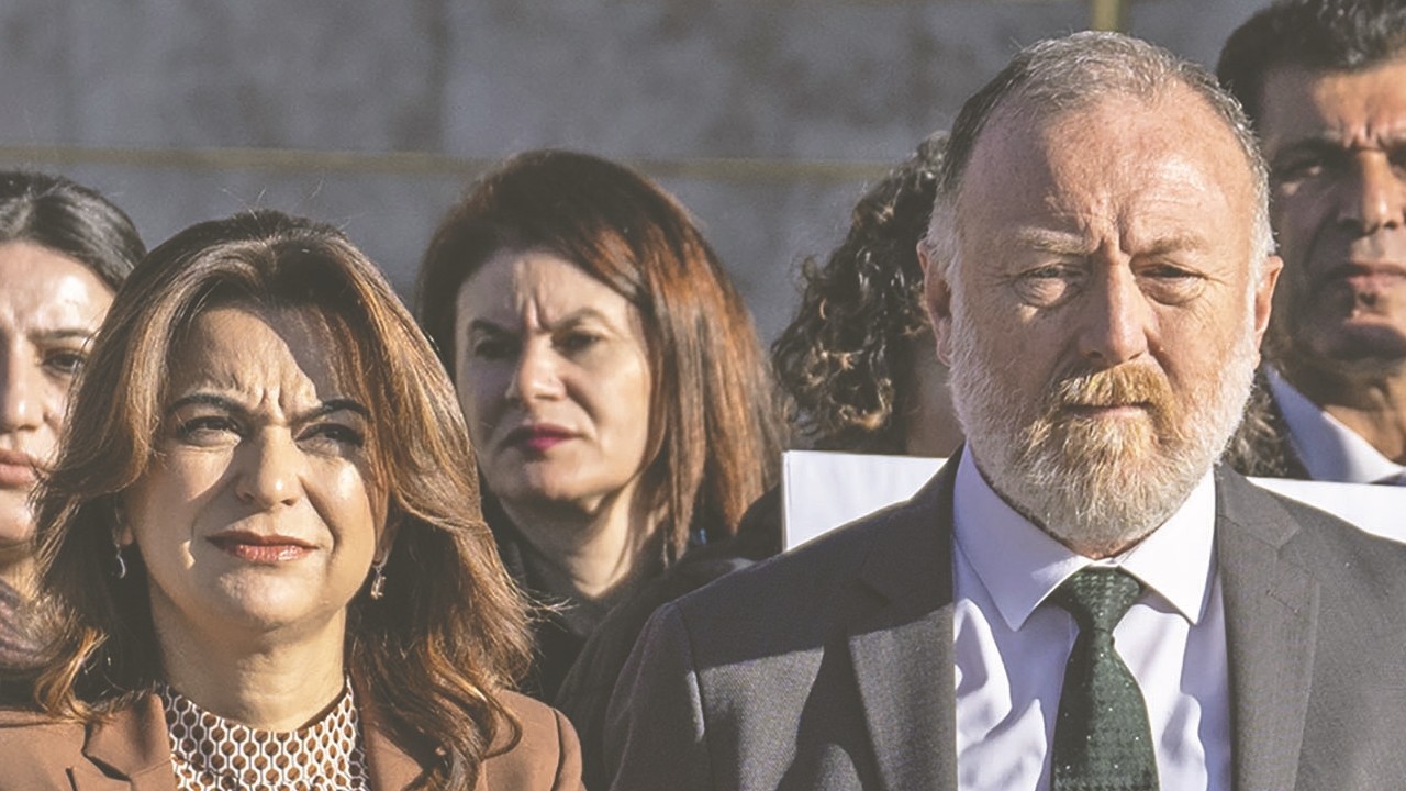 Teröristlere kalkan oldular