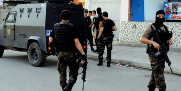 Teröristlere silah sağlayan 5 kişi yakalandı!