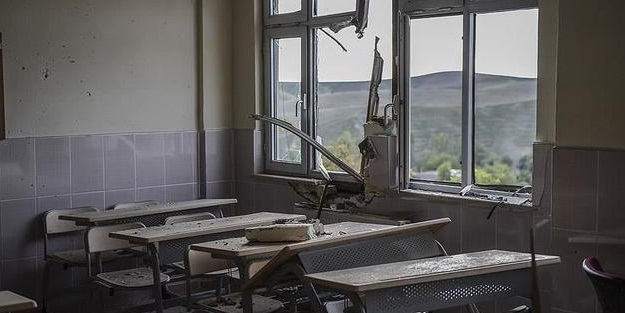 Teröristlerin hedefinde eğitim var