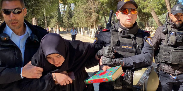 Teröristlerin Kur'an hazımsızlığı: Kudüs'te Türk vatandaşı kadın gözaltına alındı!