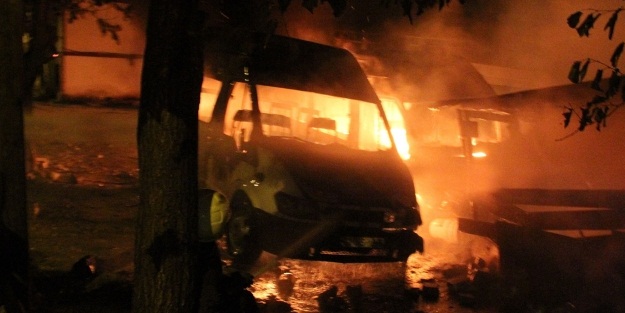Terörü protesto gösterilerinde provokasyon
