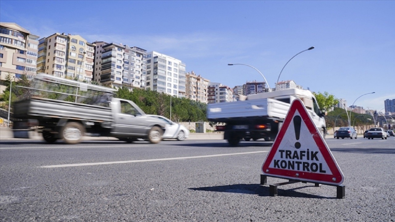 Ters şeritten ilerlemişti! Sosyal medyada yakayı ele verdi!