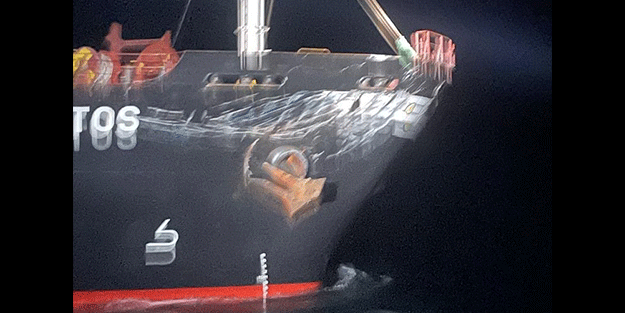 Tesadüfe bak! Ukrayna ve Rus gemisi kafa kafaya