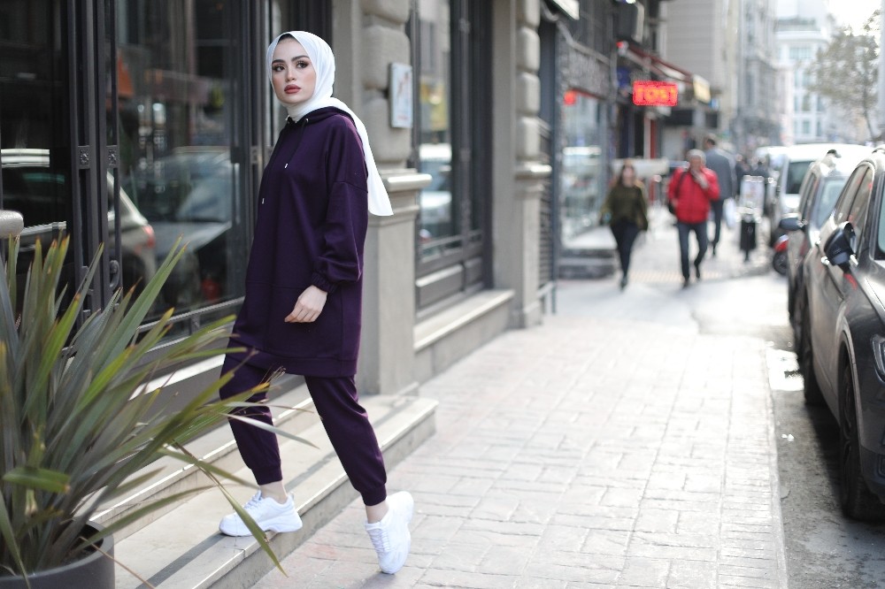 Tesettür modasında da geleneksel alışveriş yerini online mağazalara bıraktı 