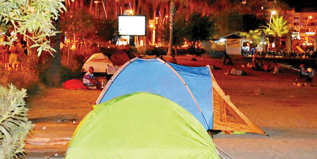 Tesisler dolunca evlerini açtılar