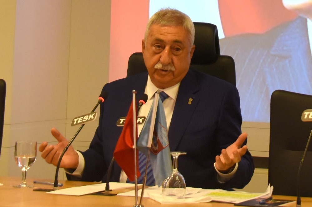 TESK Genel Başkanı Palandöken: “Teknoloji çağında esnafa indirimli internet şart” 