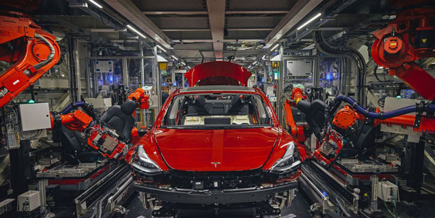 Tesla 3D baskı ile elektrikli otomobil üretecek