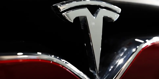 Tesla, binlerce kişiyi işten çıkaracak...