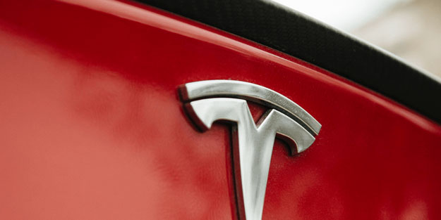 Binlerce çalışanını işten çıkaran Tesla, tekrar işe alımlara başlıyor