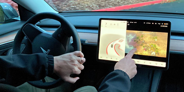 Tesla güncelleme için 300 milyon dolara ekran kartı çiftliği kurdu