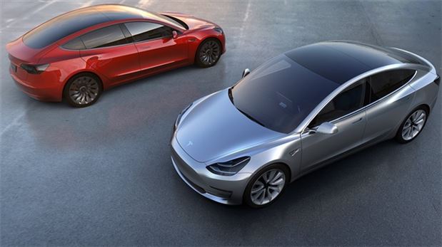 Tesla Model 3: Tam bir f/p kralı!