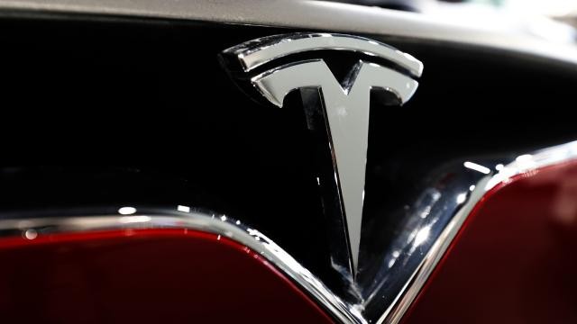 Tesla'da kriz sürüyor: 80 bin araç daha geri çağırıldı