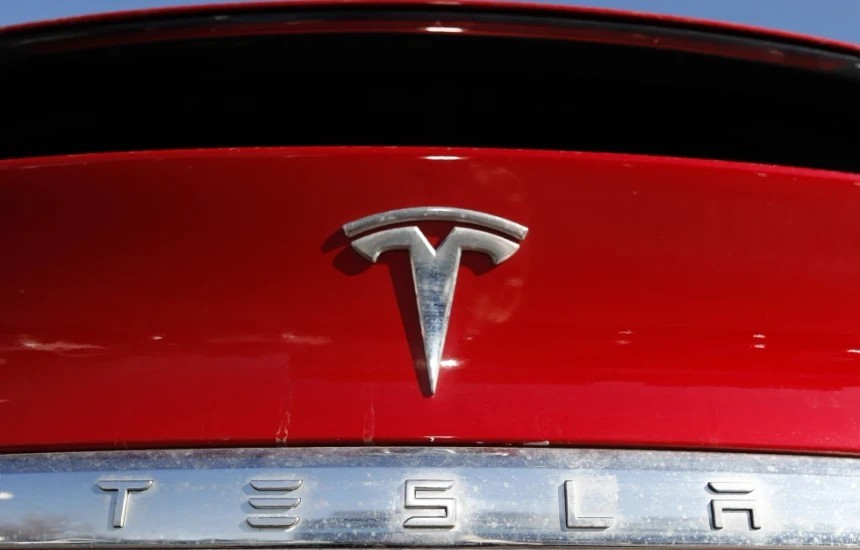 Tesla’dan Şok İddia: "Verileri Saklamadık, Kaybettik"