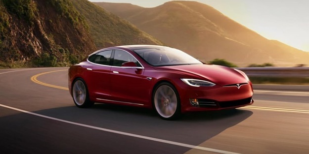 Tesla'ya Türk damgası! İmzalar atıldı