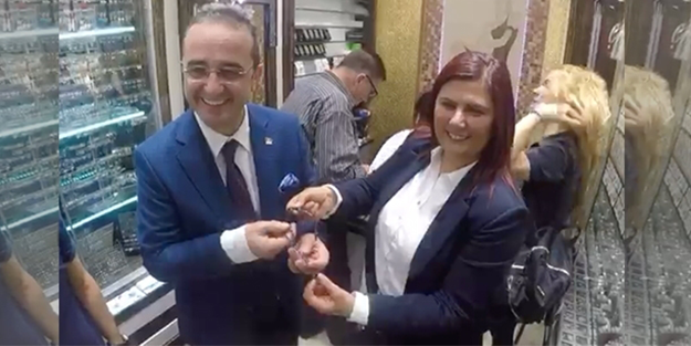 Tespih hediye edilen CHP Sözcüsü bakın ne sordu