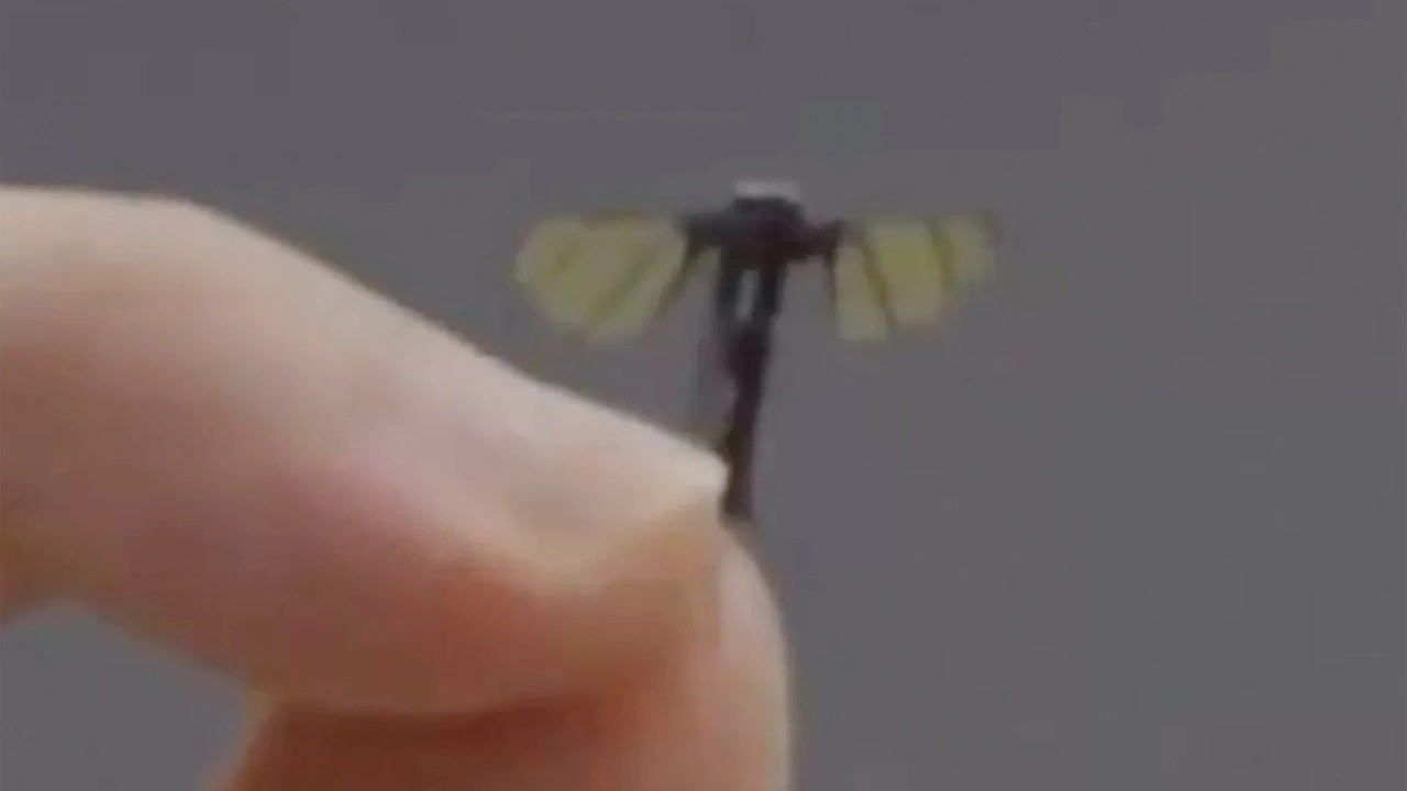 Tespiti neredeyse imkansız! Dünyanın en küçük İHA’sı üretildi