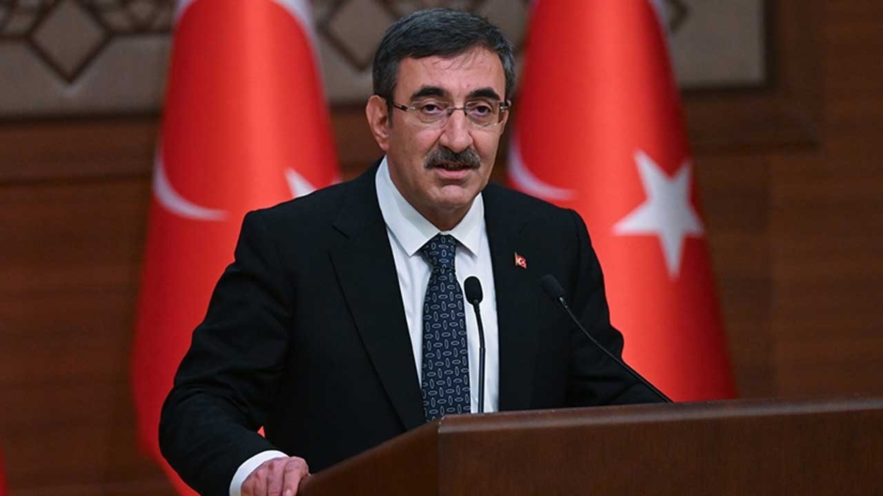 Tezkere Resmi Gazete'de! Cumhurbaşkanlığına Cevdet Yılmaz vekalet edecek