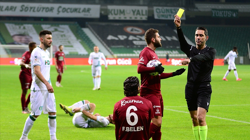 TFF 1. Lig'de bu sezon hakemlerin kart tercihi, son 10 sezonun gerisinde kaldı