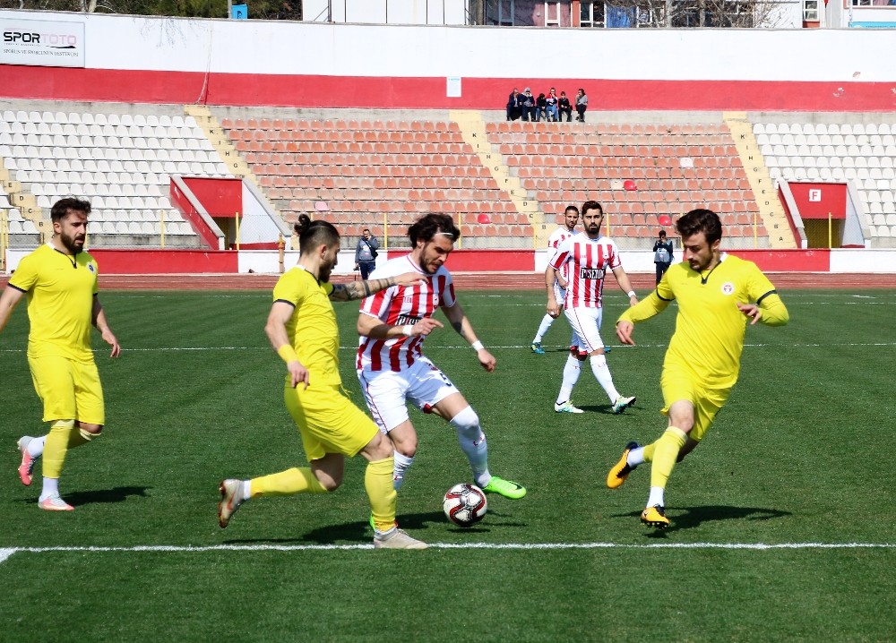 TFF 2. Lig: Kahramanmaraşspor: 4 - Menemen Belediyespor: 1 