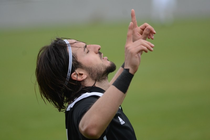 TFF 2. Lig: Manisa BBSK: 5- Menemen Belediyespor: 1 