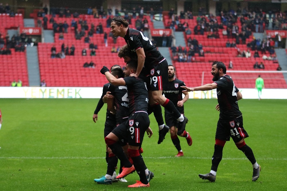 TFF 2. Lig: Samsunspor: 3 - Gümüşhanespor: 0 