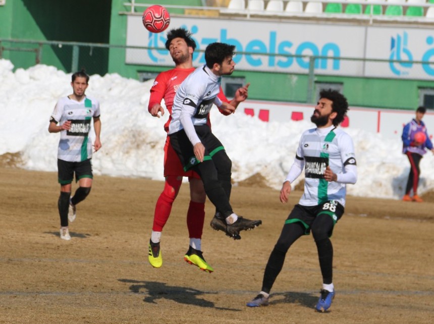TFF 2. Lig: Sivas Belediyespor: 1 - Sakaryaspor: 1 