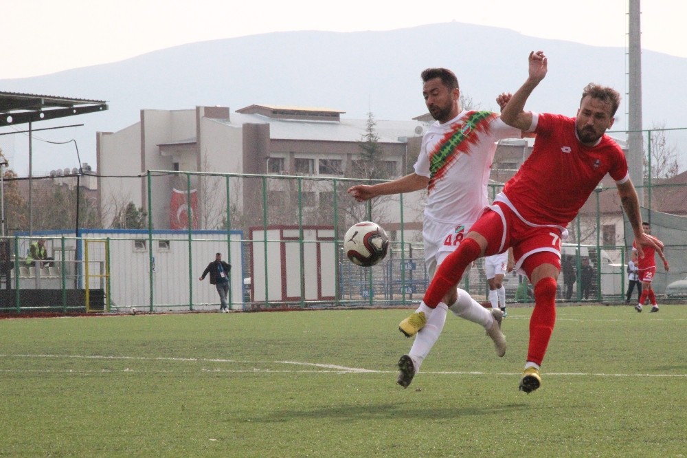 TFF 3. Lig: Elazığ Belediyespor: 0 - Karşıyaka: 0 
