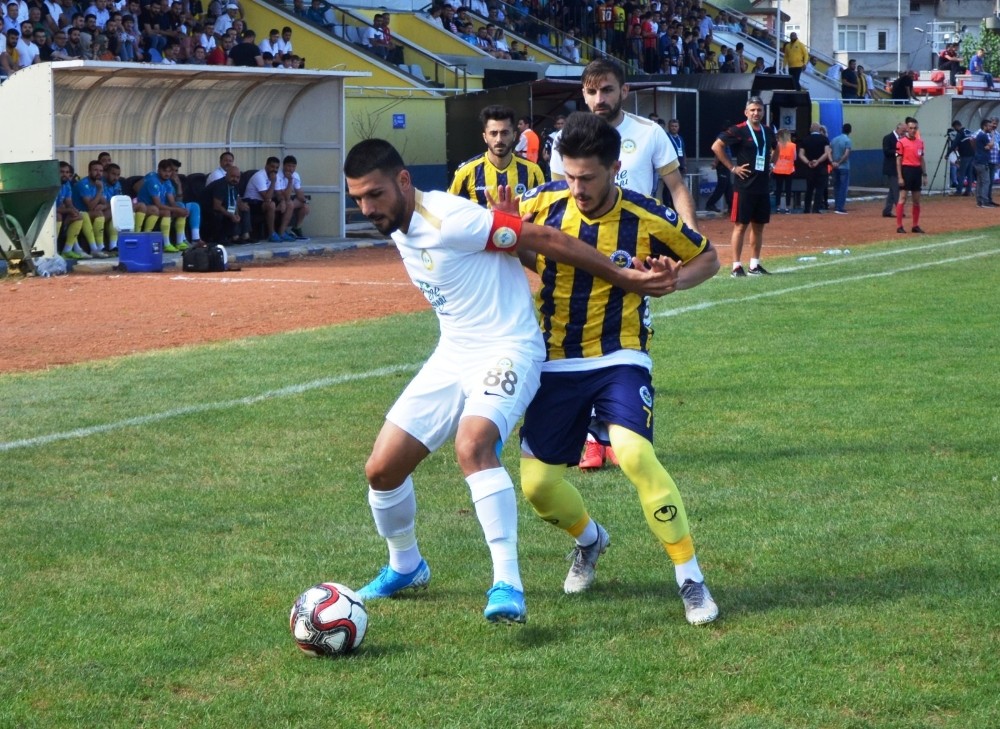 TFF 3. Lig: Fatsa Belediyespor: 0 - Derince Belediyespor: 1 