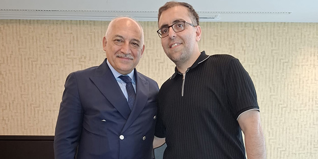 TFF Başkanı Büyükekşi Düsseldorf’ta ilk galibiyeti böyle değerlendirdi: Çok şükür çifte bayramı yaşattık!