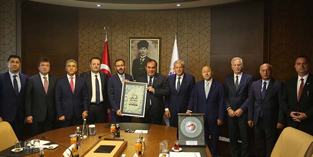 TFF Başkanı Demirören'den Kasapoğlu'na tebrik ziyareti
