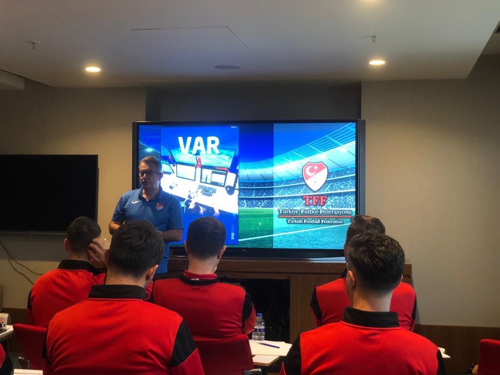 TFF kurdu! Türk hakemliğinde flaş adım