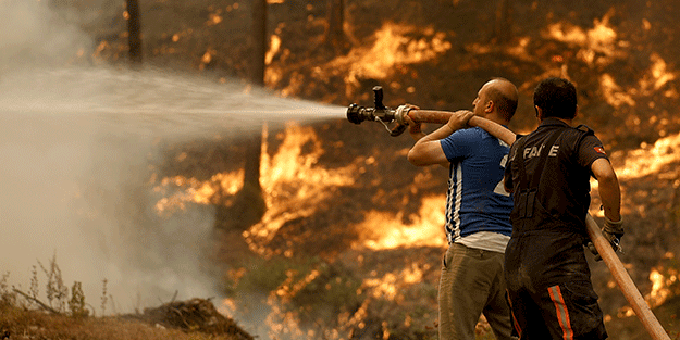"THK’nın uçakları’ diye vıdı vıdı yapanların suratına çarptı! Orman yangınında rekoru kim kırmış