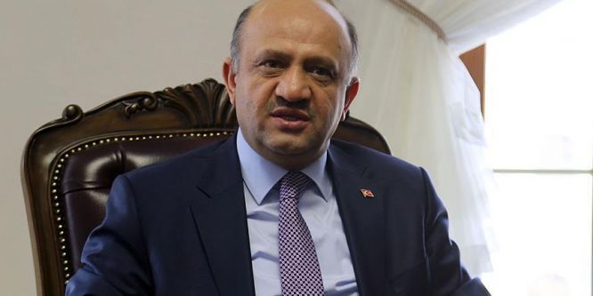 Fikri Işık: İltica başvurularını kabul etmemeli