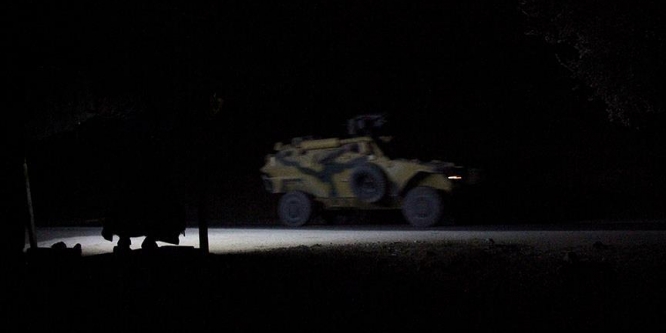 Çok sayıda zırhlı Afrin-İdlib hattına geçti