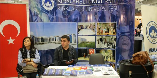 Türk üniversiteleri Yunanistan'da görücüye çıktı